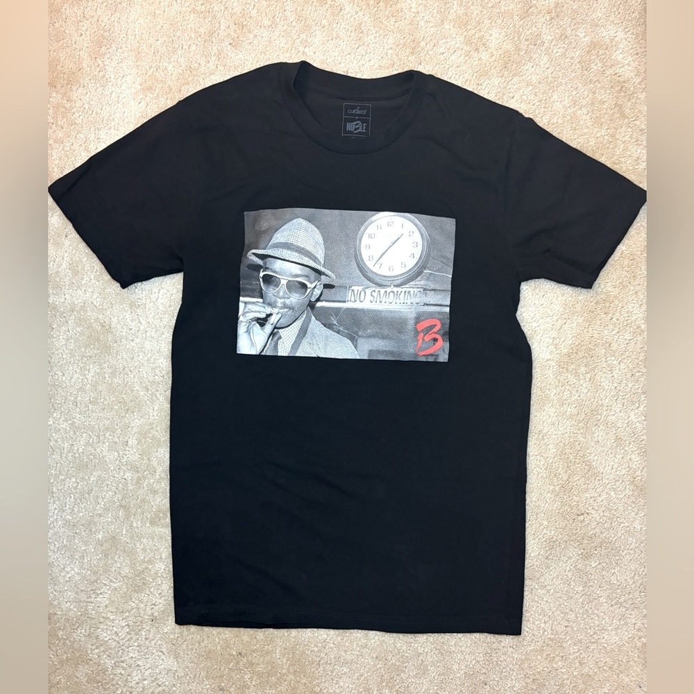 No smoking graphic tee